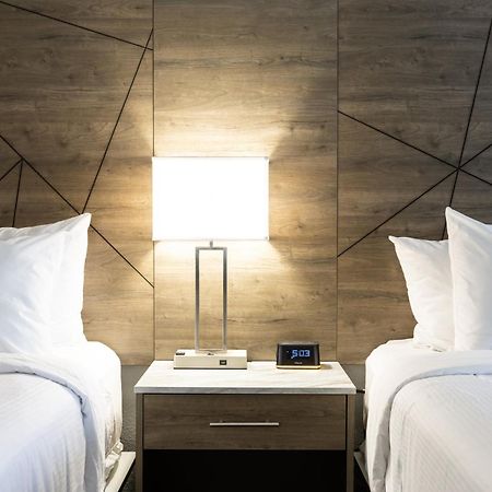 Rodeway Inn & Suites Near Outlet Mall - Asheville Bagian luar foto