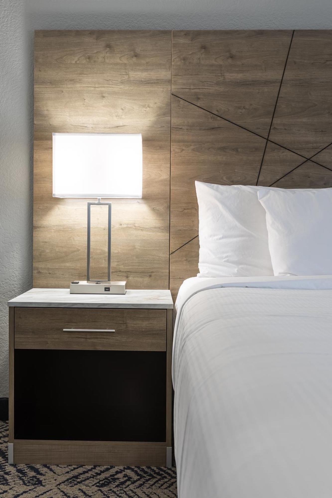 Rodeway Inn & Suites Near Outlet Mall - Asheville Bagian luar foto