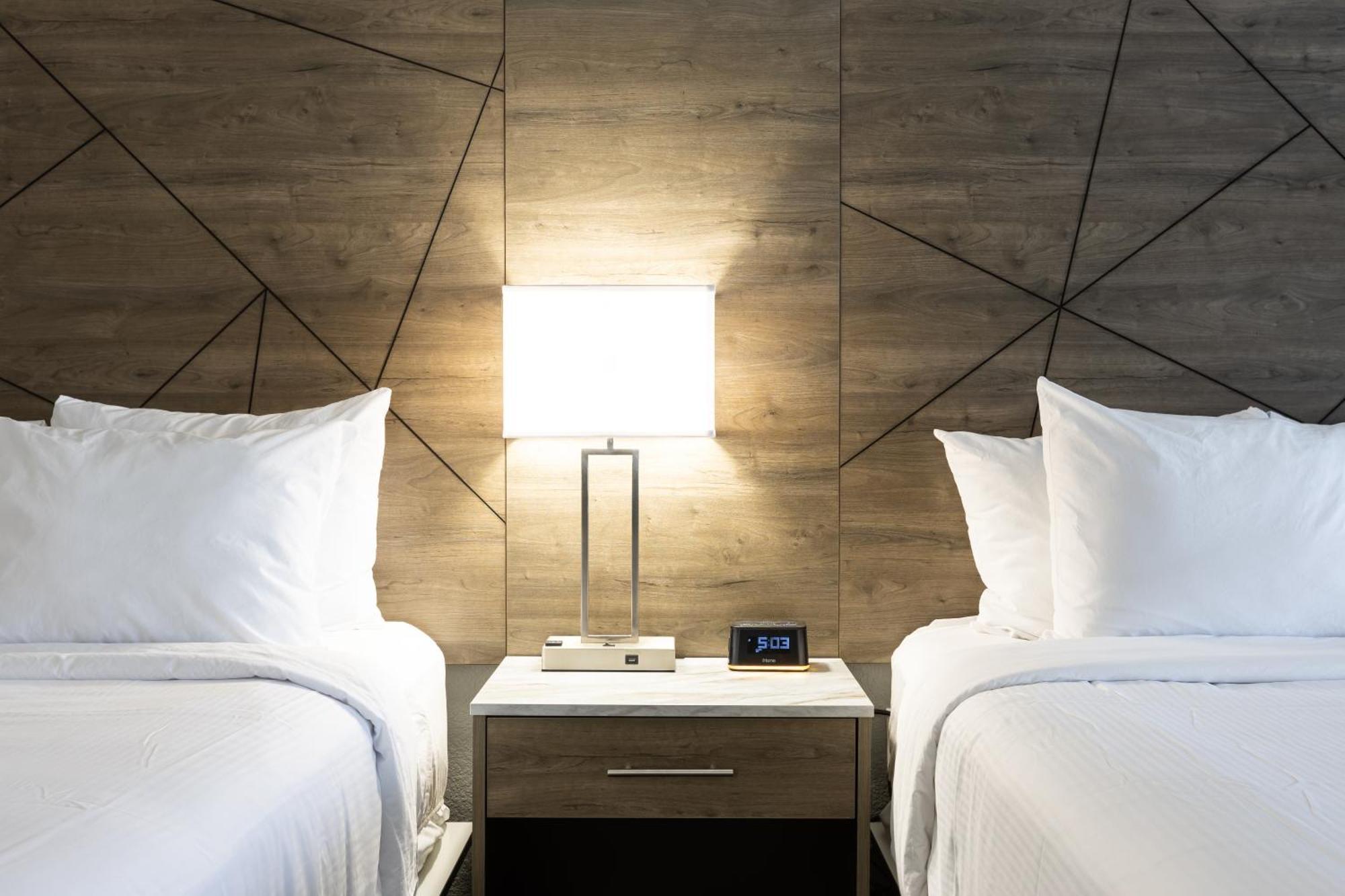 Rodeway Inn & Suites Near Outlet Mall - Asheville Bagian luar foto