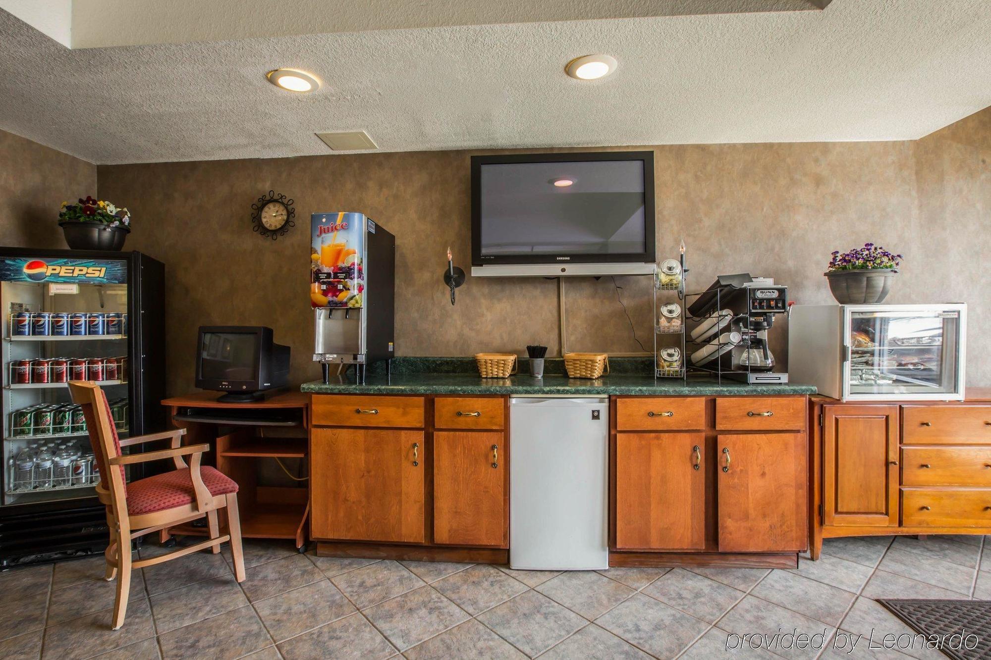 Rodeway Inn & Suites Near Outlet Mall - Asheville Bagian luar foto