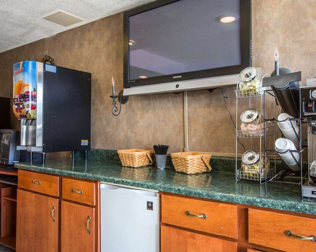Rodeway Inn & Suites Near Outlet Mall - Asheville Restoran foto